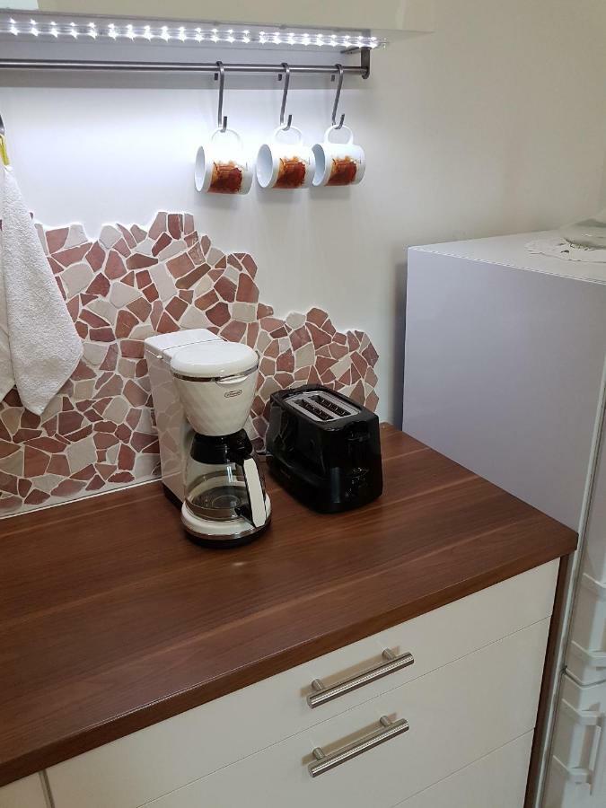Gerald'S Apartment 12 Wina Bagian luar foto
