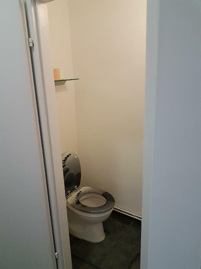 Gerald'S Apartment 12 Wina Bagian luar foto